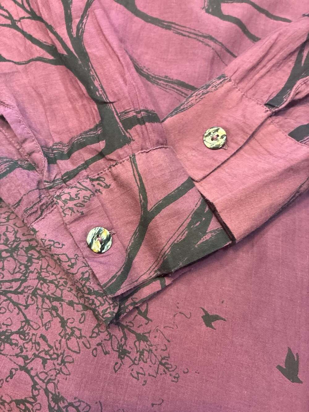 A People United APU Tree and Bird Print Button Down Shirt Size S - Picture 9 of 13